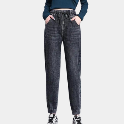 Stilfulde jeans til kvinder med behagelig snøring