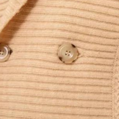 Moderne strikket cardigan til mænd