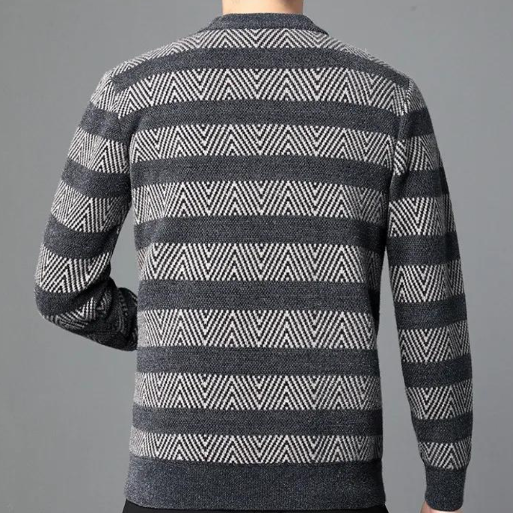 Stilfuld strikket pullover til ham