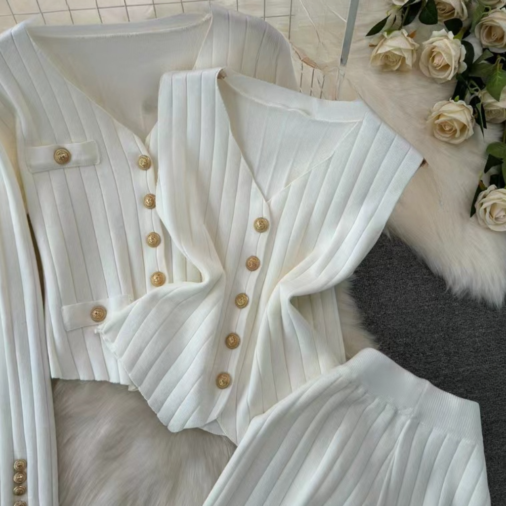 Moderigtigt 3-delt striksæt til kvinder