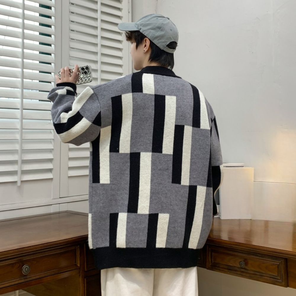 Herresweater med moderigtigt farveblokdesign