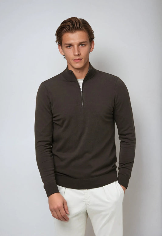 Brun sweater med halv lynlås