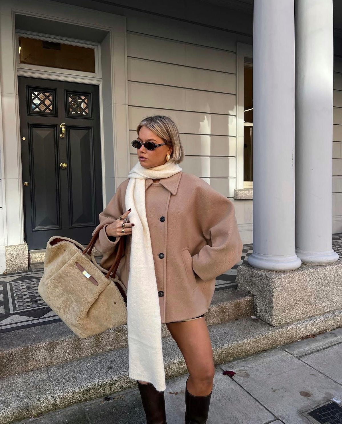 Langærmet trenchcoat til kvinder