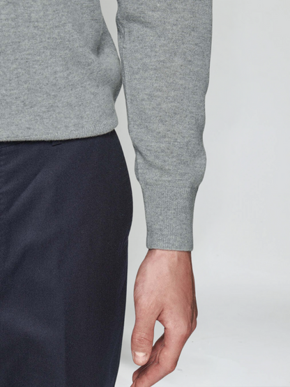 Grå sweater i premium uld