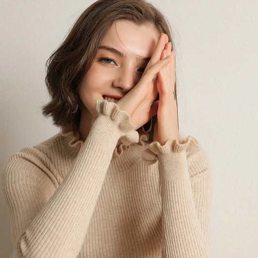 Ribstrikket sweater med flæser til kvinder