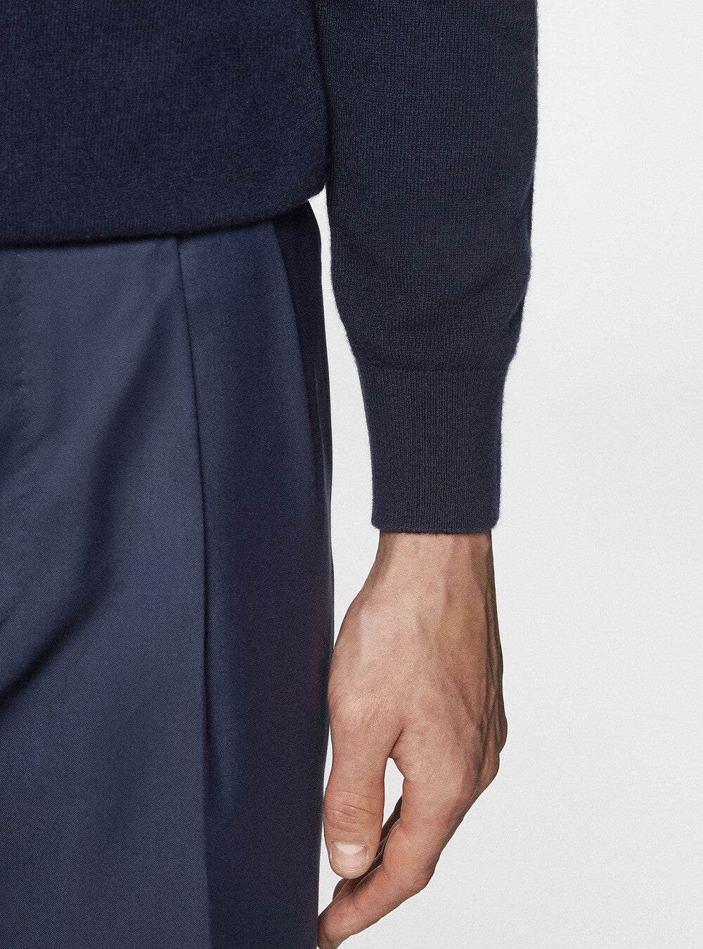 Blå sweater i premium uld