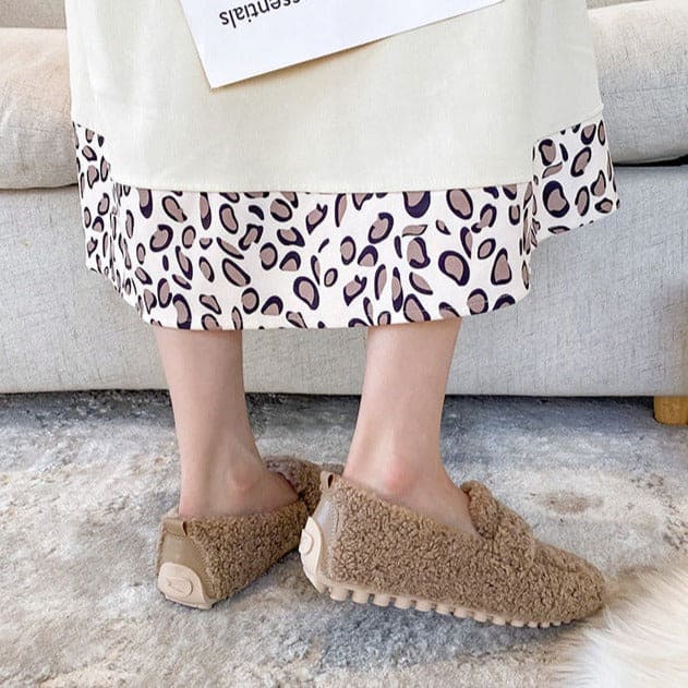 Stilfulde fluffy sandaler til kvinder