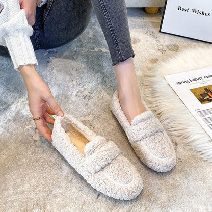 Stilfulde fluffy sandaler til kvinder