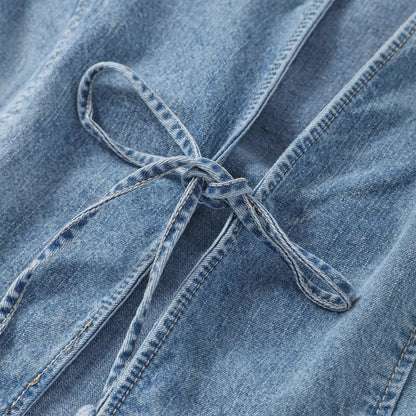 Dametop med lange ærmer og smal denim