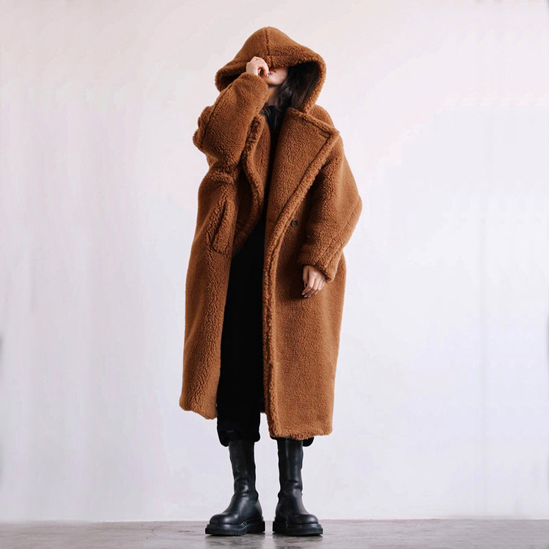 Oversized lang vinterfrakke i imiteret pels