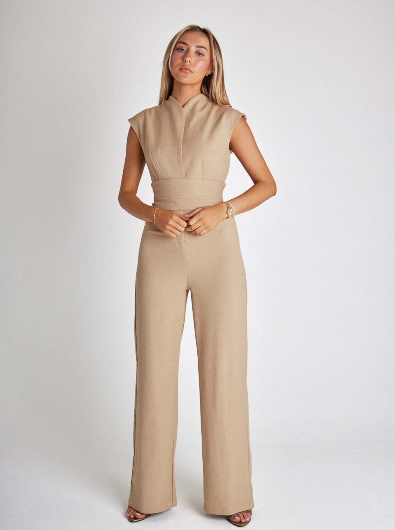Perfekt jumpsuit til den elegante og selvsikre kvinder