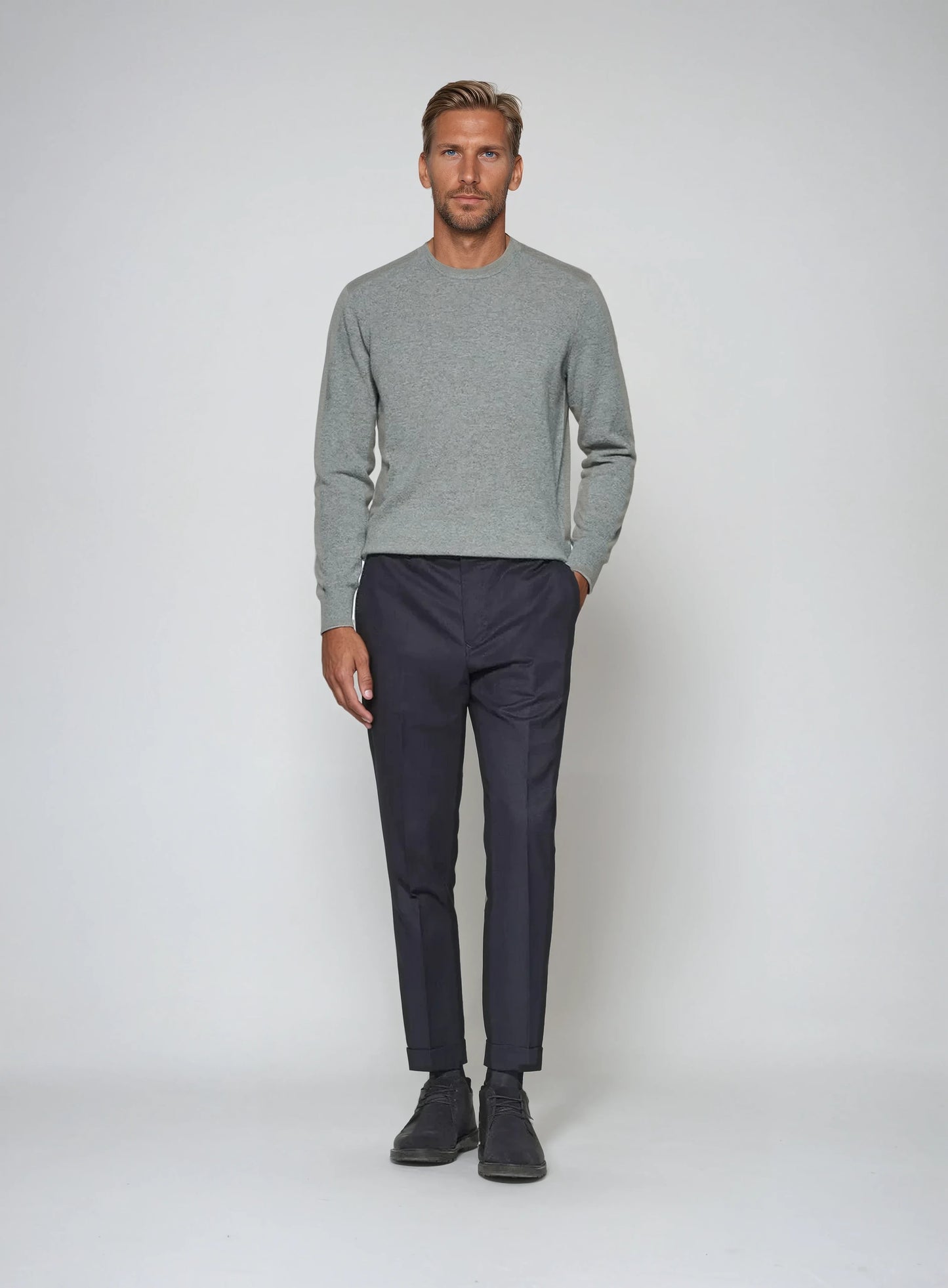 Grå sweater i premium uld